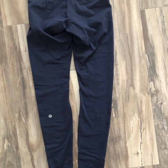 Lulu lemon pants - Picture 4 of 4